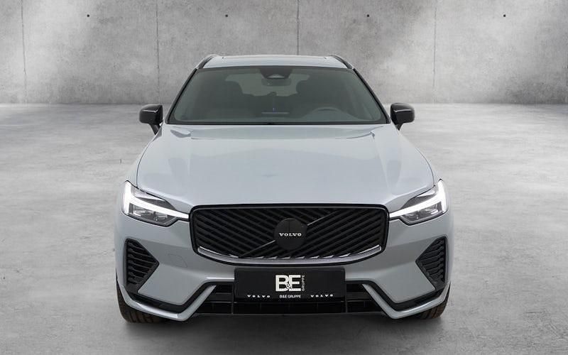 Neu Volvo XC60 Plus 455 PS (334 kW) 2026 Grau SUV
