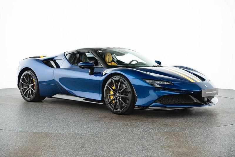 Gebraucht Ferrari SF90 780 PS (573 kW) 2024 Blau Cabrio