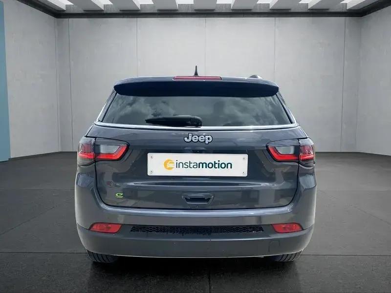 Gebraucht Jeep Compass Limited 131 PS (96 kW) 2023 Grau SUV