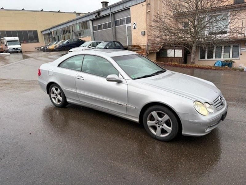 Gebraucht Mercedes CLK240 170 PS (125 kW) 2002 Silber Coupé