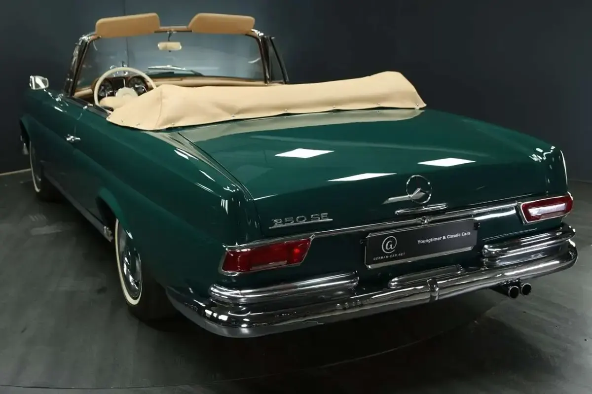 Gebraucht Mercedes 250 SE 150 PS (110 kW) 1966 Grün Cabrio