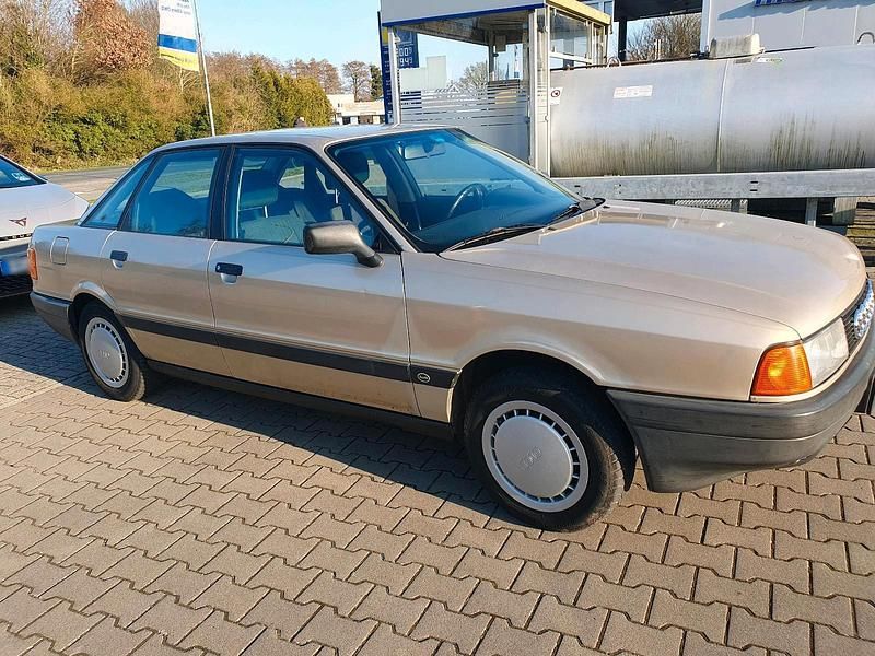 Gebraucht Audi 80 90 PS (66 kW) 1989 Gold Limousine