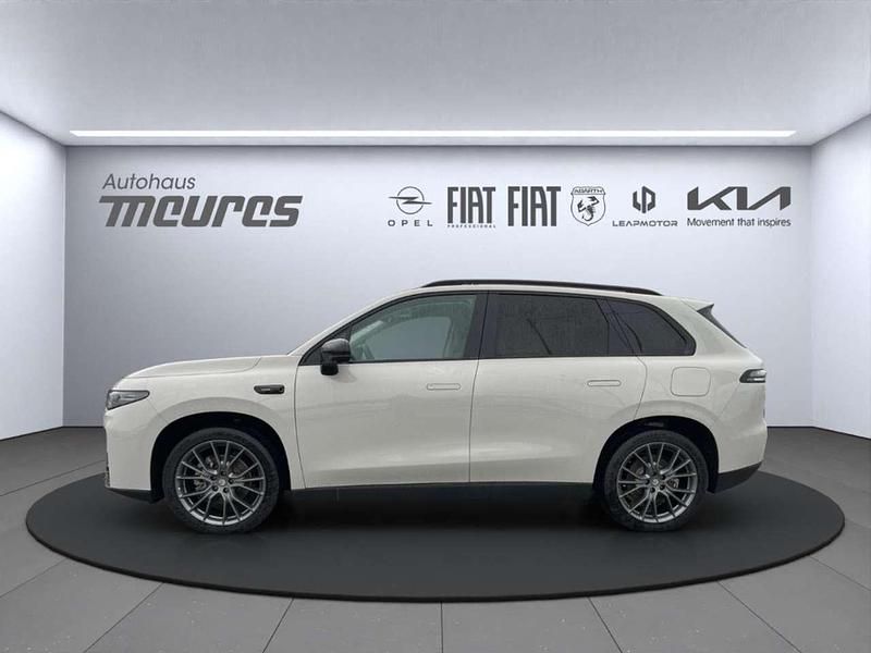 Neu Leapmotor C10 215 PS (158 kW) 2025 Grau SUV