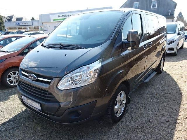 Gebraucht Ford Tourneo Titanium 131 PS (96 kW) 2017 Magneticgrau (metallic) Van / Kleinbus