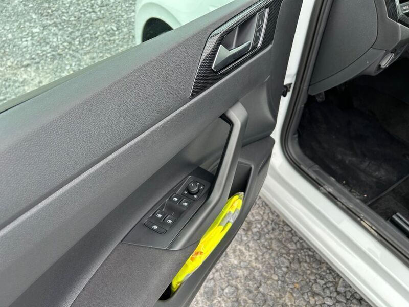 Gebraucht VW Polo Life 95 PS (69 kW) 2024 Weiß Limousine