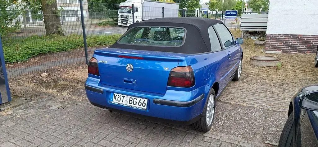 Gebraucht VW Golf Cabriolet Comfortline 101 PS (74 kW) 2000 Blau Cabrio
