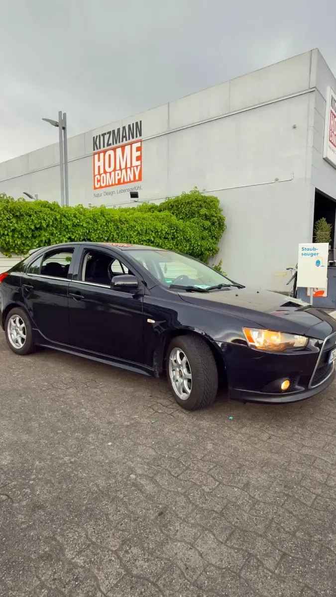 Begagnad Mitsubishi Lancer 143 HK (105 kW) 2008 Svart Sedan