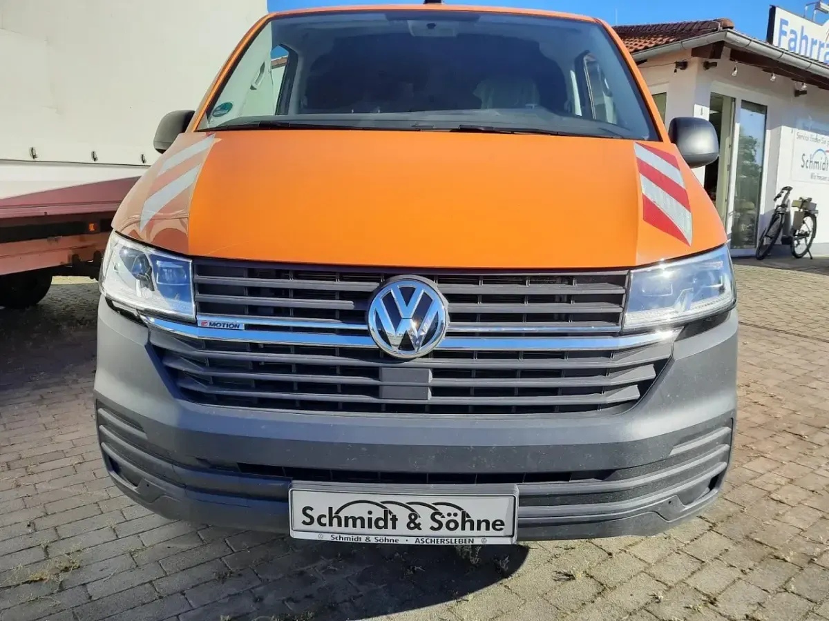 Gebraucht VW T6.1 150 PS (110 kW) 2022 Orange Van
