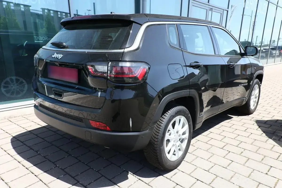Nouvelle Jeep Compass Altitude 131 ch (96 kW) 2025 Noir SUV