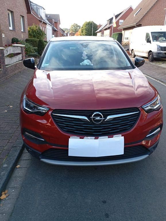 Rot Gebraucht 2019 Opel Grandland X Ultimate SUV | 17.500 € (Etwas zu teuer) - Bild 1/4