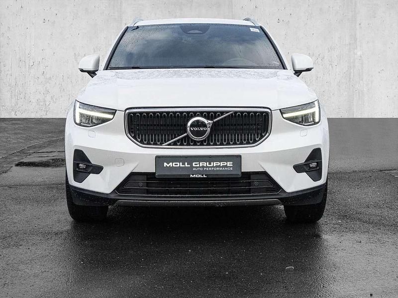 Usado Volvo XC40 Core 163 HP (119 kW) 2024 Branco SUV