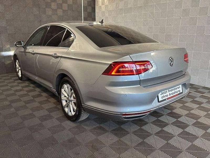 Gebraucht VW Passat Highline 150 PS (110 kW) 2018 Silber Limousine