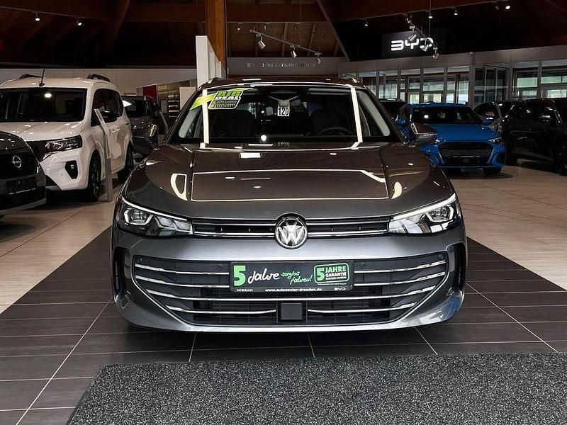 Gebraucht VW Passat Business 150 PS (110 kW) 2025 Diabasgrau metallic Kombi