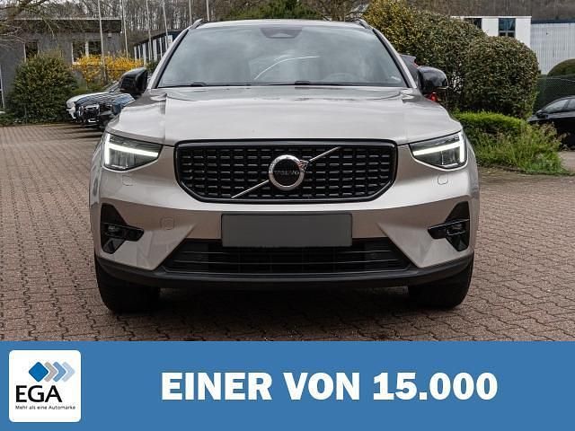 Gebraucht Volvo XC40 Plus 163 PS (119 kW) 2023 Metallic SUV