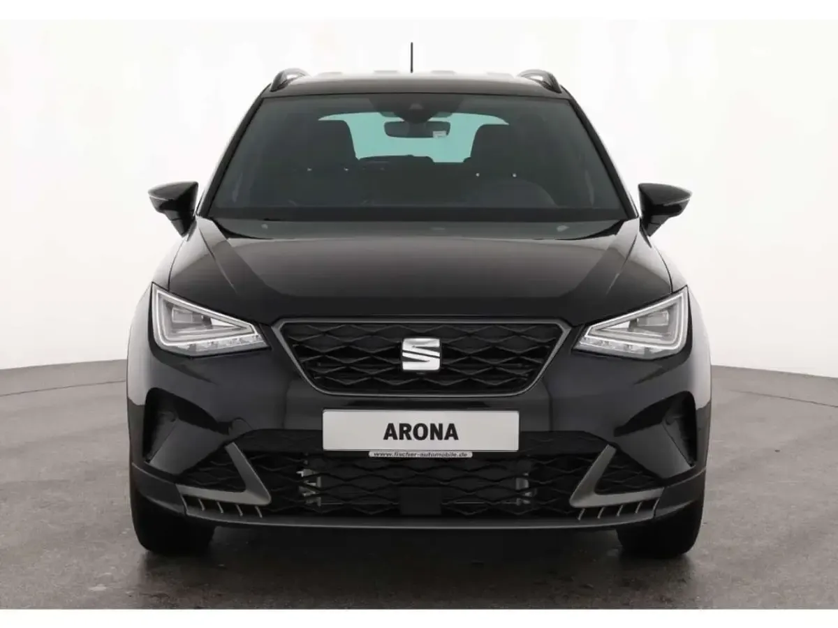 Neu Seat Arona FR 116 PS (85 kW) 2025 Schwarz SUV