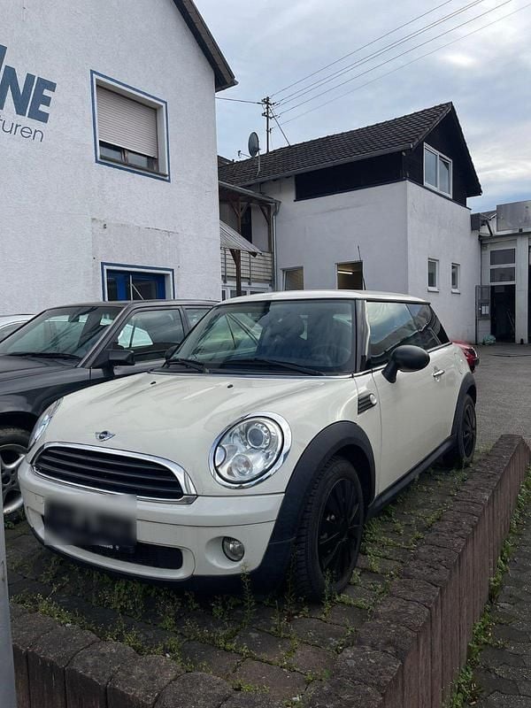 Beige Gebraucht 2009 Mini Cooper Kleinwagen | 4.500 € (Superpreis) - Bild 1/4