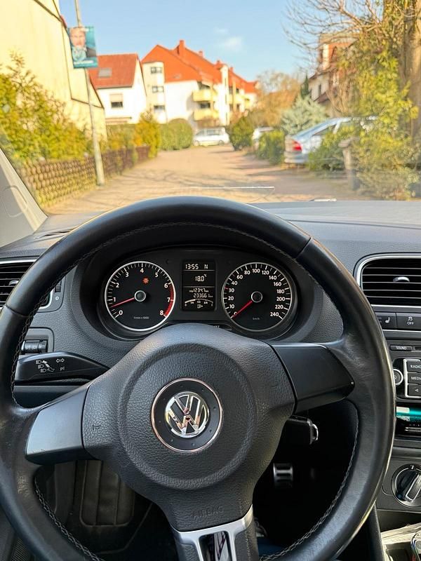 Gebraucht VW Polo 85 PS (62 kW) 2012 Rot Kleinwagen