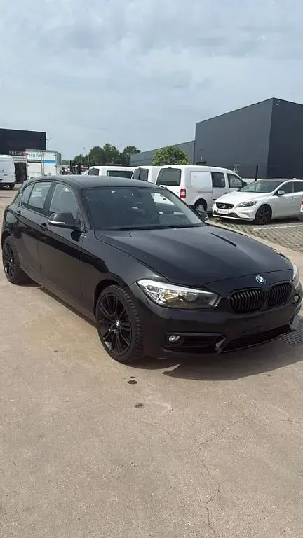 Gebraucht BMW 116 116 PS (85 kW) 2016 Schwarz Kleinwagen