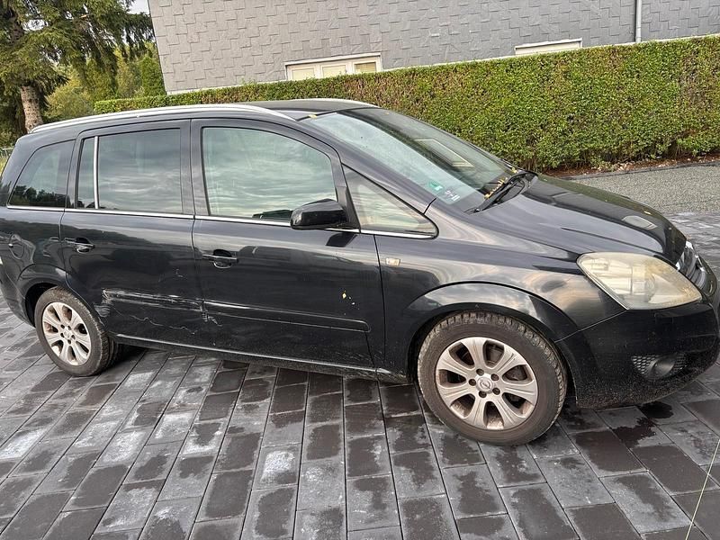 Gebraucht Opel Zafira 90 PS (66 kW) 2010 Schwarz Van / Kleinbus