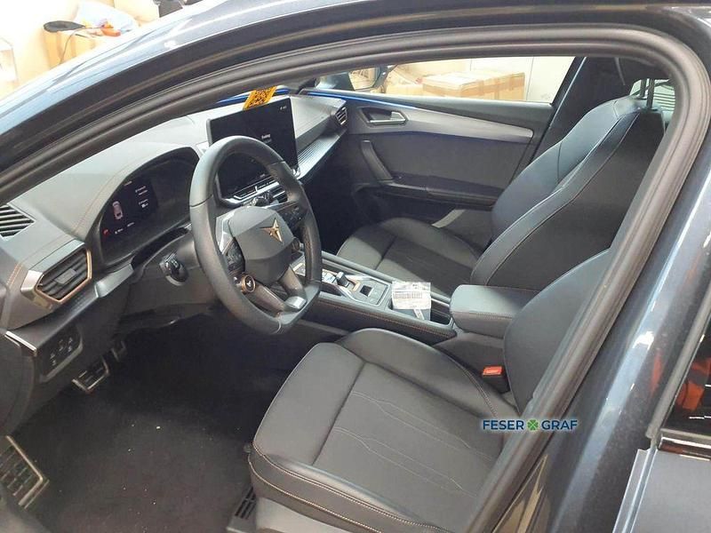 Gebraucht Cupra Leon 150 PS (110 kW) 2025 Magnetic grau metallic Kombi