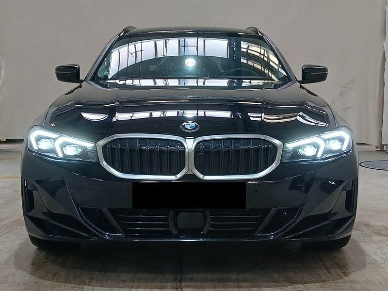 Gebraucht BMW 320 Shadowline 190 PS (139 kW) 2024 Schwarzkeine angabe Kombi
