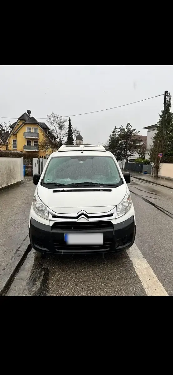 Käytetty Citroën Jumpy 130 HP (95 kW) 2014 Musta Tila-auto