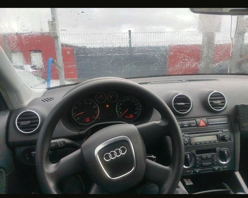 Gebraucht Audi A3 Performance 102 PS (75 kW) 2006 Schwarz Kleinwagen