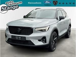 Gebraucht Volvo XC40 Plus 197 PS (144 kW) 2024 Schwarz (onyx black metallic) SUV