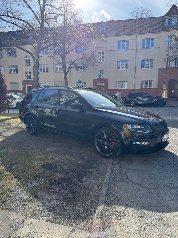 Gebraucht Skoda Octavia RS 184 PS (135 kW) 2016 Schwarz Kleinwagen
