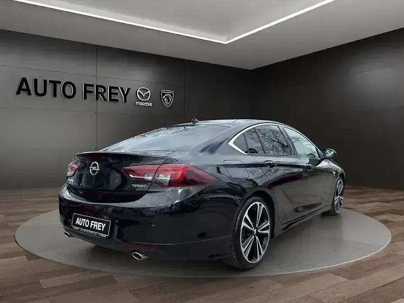 Gebraucht Opel Insignia Business Innovation 200 PS (147 kW) 2019 Schwarz Limousine