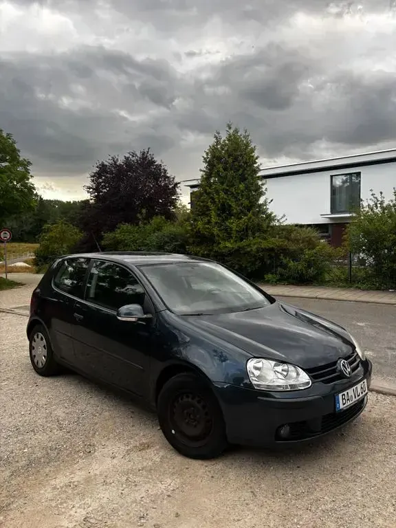 Gebraucht VW Golf IV Trendline 102 PS (75 kW) 2005 Blau Limousine