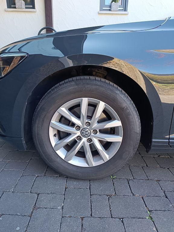 Gebraucht VW Passat Comfortline 150 PS (110 kW) 2017 Grau Kombi