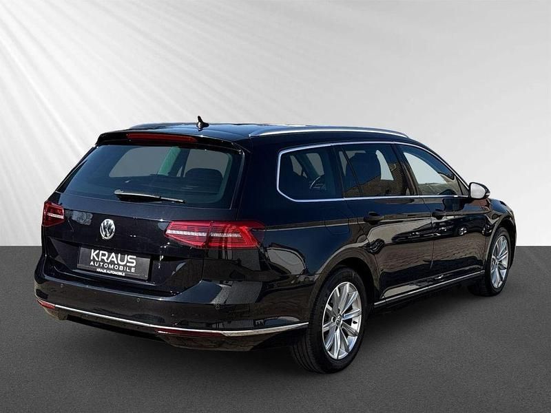 Gebraucht VW Passat Highline 150 PS (110 kW) 2017 Schwarz Kombi