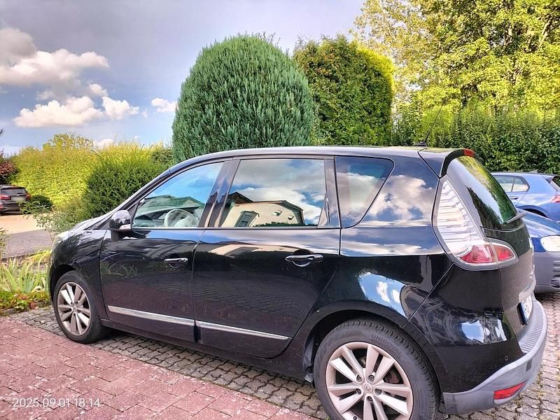 Gebraucht Renault Scénic III 130 PS (95 kW) 2012 Schwarz Van / Kleinbus
