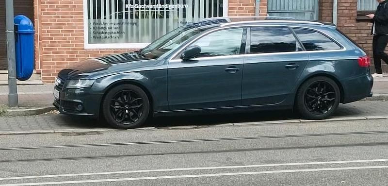 Grau Gebraucht 2009 Audi A4 Kombi | 4.500 € (Superpreis) - Bild 1/1