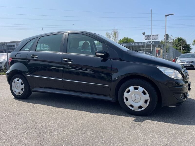 Usata Mercedes B150 95 CV (69 kW) 2006 Nero Monovolume