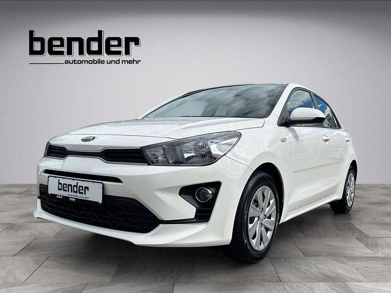 Weiß Gebraucht 2021 Kia Rio Edition 7 Limousine | 10.990 € (Fairer Preis) - Bild 1/4