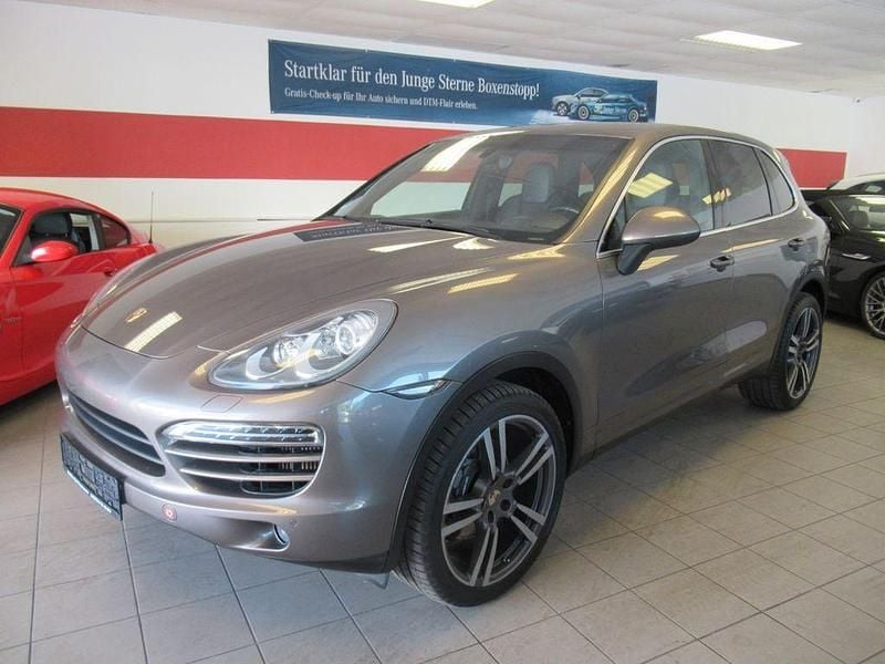 Gebraucht Porsche Cayenne 239 PS (175 kW) 2010 Umbrametallic SUV