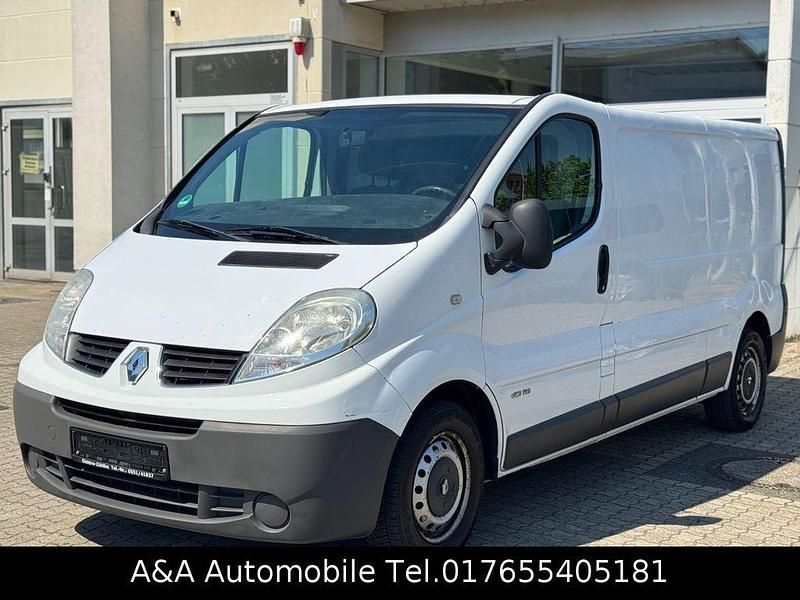 Second-hand Renault Trafic 114 CP (83 kW) 2008 Alb Monovolum