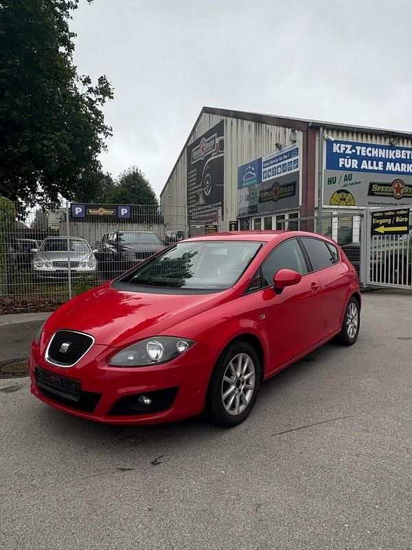 Gebraucht Seat Leon 125 PS (91 kW) 2010 Rot Kleinwagen