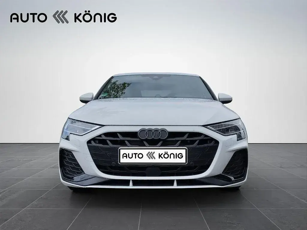 Gebraucht Audi A3 S-Line 150 PS (110 kW) 2024 Weiß Limousine
