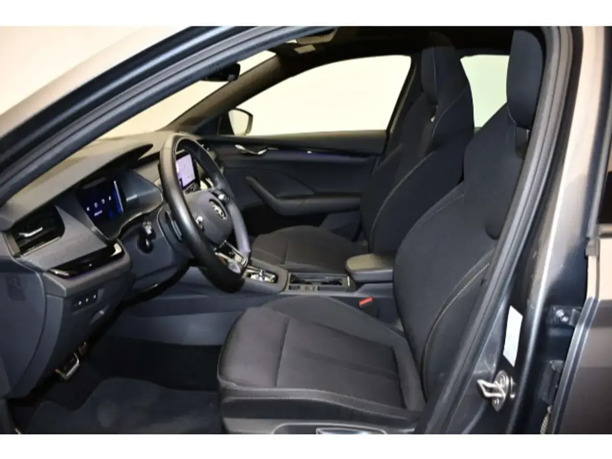 Gebraucht Skoda Octavia SportLine 150 PS (110 kW) 2022 Graphitegrau metallic Kombi