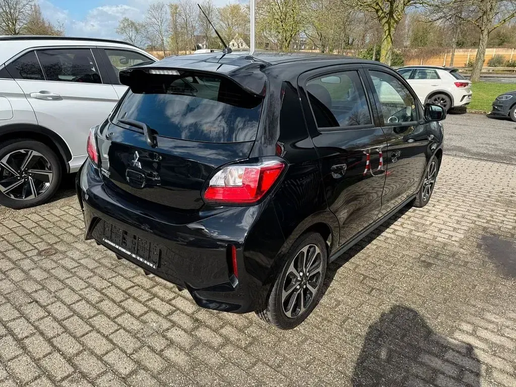 Gebraucht Mitsubishi Space Star Select+ 71 PS (52 kW) 2024 Schwarz Kleinwagen