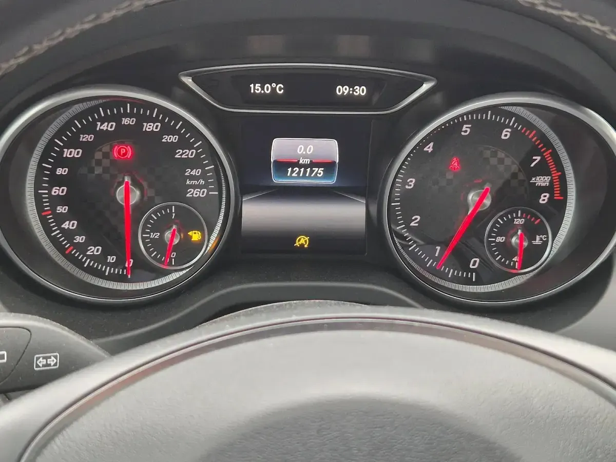 Gebraucht Mercedes A160 102 PS (75 kW) 2016 Schwarz Kleinwagen