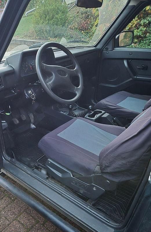 Gebraucht Lada niva 83 PS (61 kW) 2016 Grün SUV