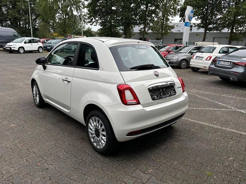 Gebraucht Fiat 500 Dolcevita 69 PS (50 kW) 2023 268 gelato weiß Kleinwagen