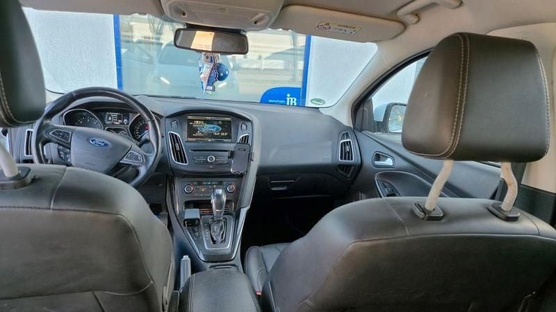 Gebraucht Ford Focus 120 PS (88 kW) 2015 Weiß Limousine