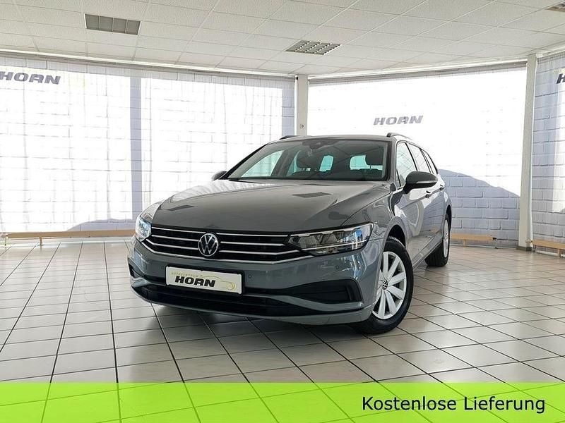 Mondsteingrau Gebraucht 2022 VW Passat Conceptline Kombi | 16.990 € (Fairer Preis) - Bild 1/4