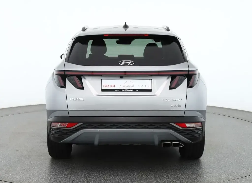 Neu Hyundai Tucson 150 PS (110 kW) 2026 Silber SUV