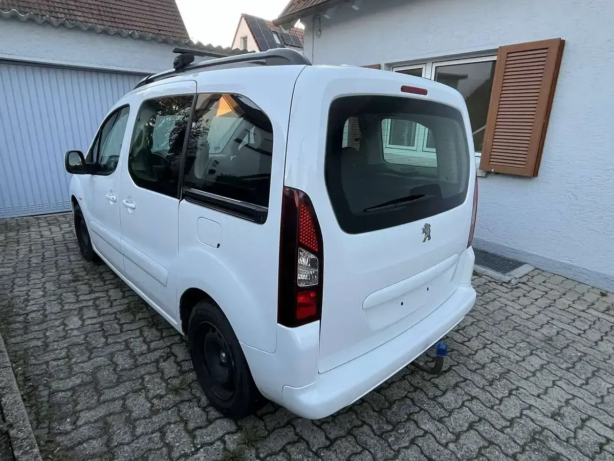 Gebraucht Peugeot TePee 99 PS (72 kW) 2015 Weiß Kombi